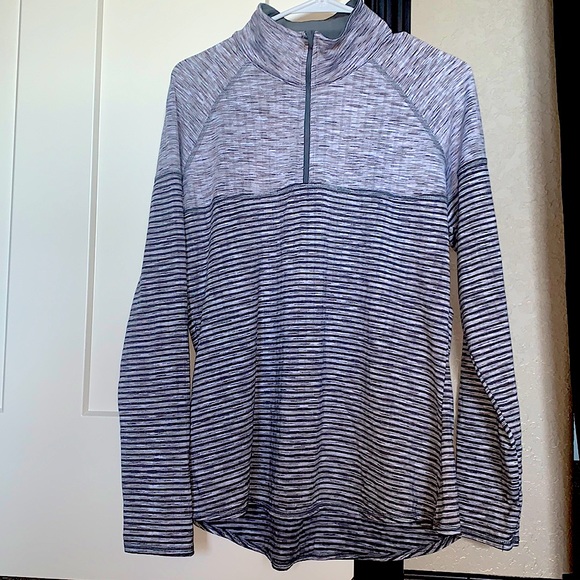 Avia quarter zip - Picture 1 of 1